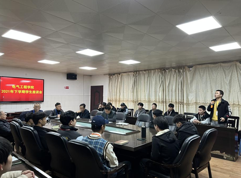 “釋疑解惑，我為學生辦實事”