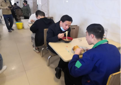 電氣工程學(xué)院認(rèn)真落實(shí)“一課一片一實(shí)踐”活動(dòng)