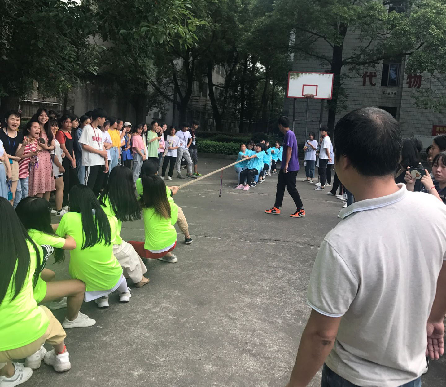 經濟貿易系舉行2019年女子拔河比賽(圖文)