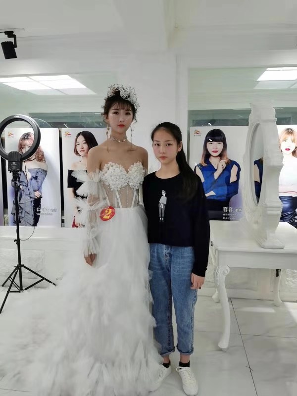 競賽之星 王艷.jpg