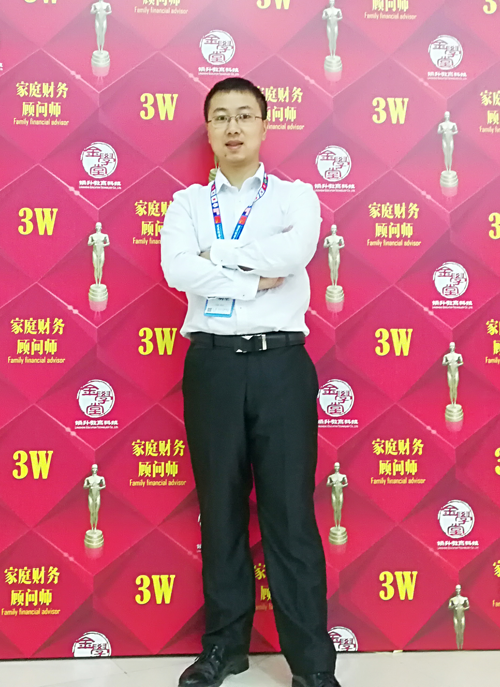 優秀畢業生：尹明星