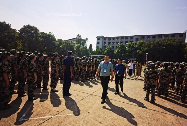 2022級(jí)新生中秋溫情時(shí)刻