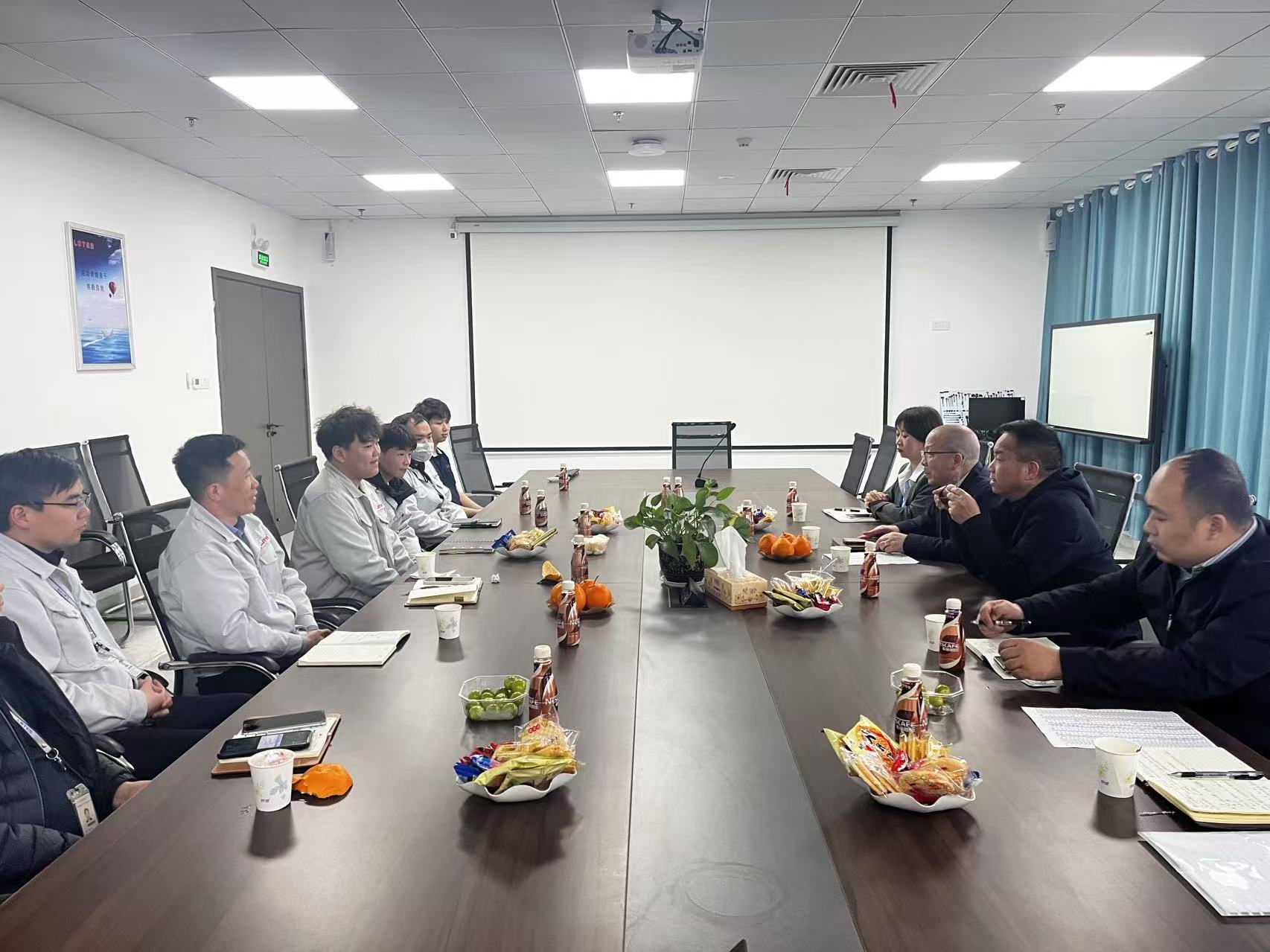 文武院長(zhǎng)率隊(duì)赴企業(yè)開(kāi)展專題調(diào)研