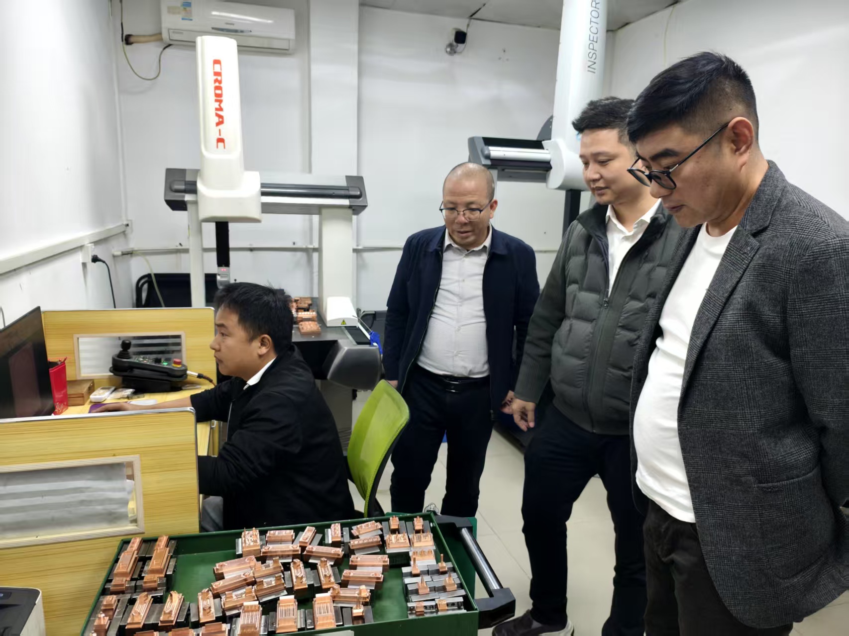 深化校企合作，共育技能人才