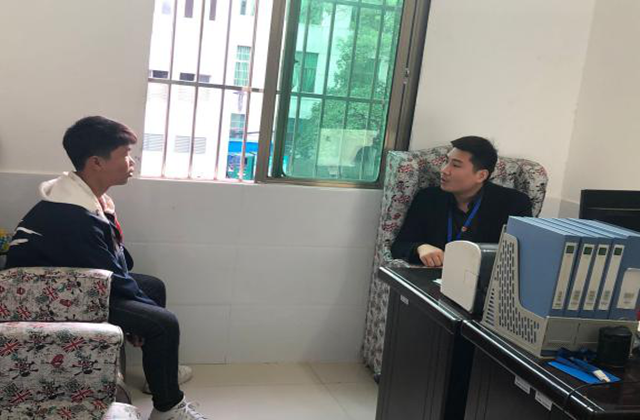 模具系“不忘初心、牢記使命”主題教育黨員志愿服務崗