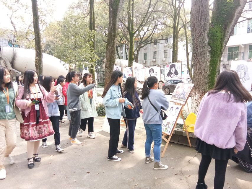 工模具設計和制造系雷鋒月宣傳畫展成功舉辦