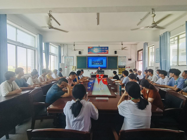 衡陽技師學院智能制造學院黨總支扎實開展“一課一片一實踐”活動