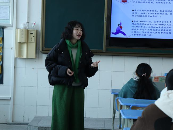 “以青春之名，赴熱血之約”無償獻血活動順利開展