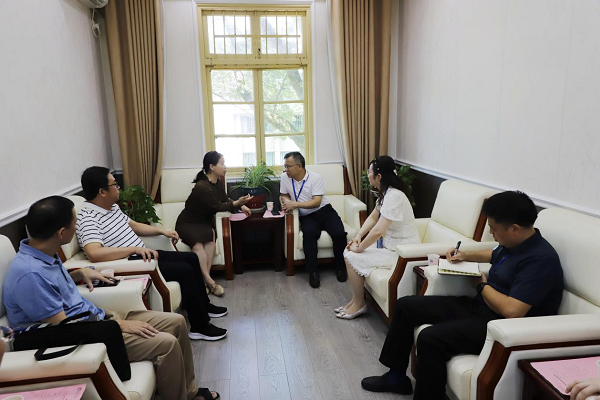 民革衡陽市委主委金姍姍一行蒞臨學院調(diào)研交流