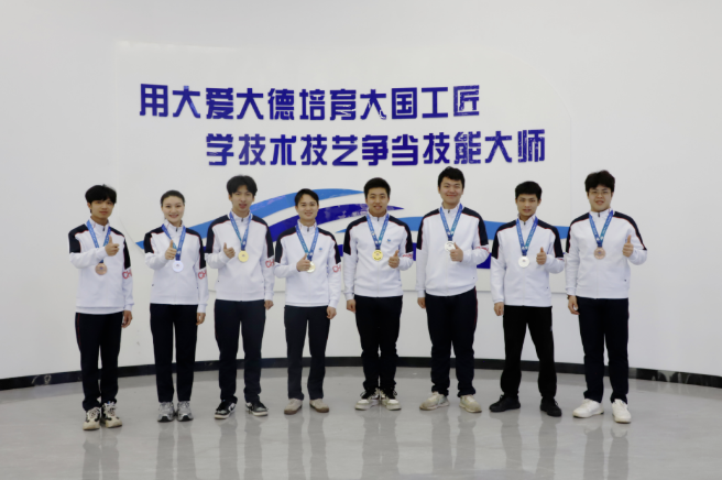 中央廣電總臺國際在線采訪報道我院參賽獲獎選手