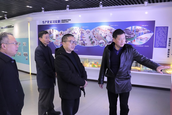 市委宣傳部常務(wù)副部長(zhǎng)王酈君來我院調(diào)研指導(dǎo)文明創(chuàng)建工作