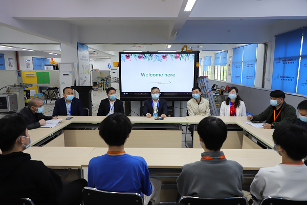 學院黨委書記肖春林一行看望備戰第46屆世界技能大賽集訓師生